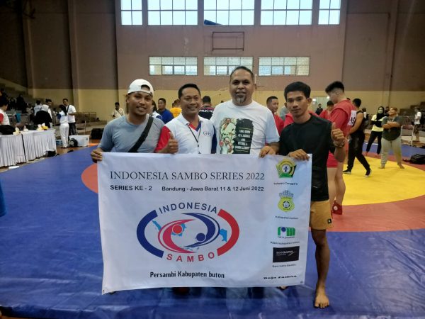 Dua Atlet Sambo Buton Wakili Sultra di Kejuaraan Indonesia Sambo Series II. (Foto: Ist)