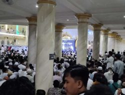 Ribuan Masyarakat Menghadiri Tablig Akbar Ustaz Abdul Somad di Baubau