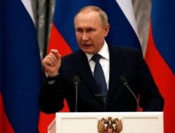 Vladimir Putin Peringatkan Barat Agar Tidak Memasok Senjata ke Ukraina