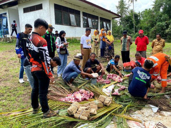 Kolaborasi KITA Keliling Pulau Buton Sembari Salurkan Kurban ke Warga Terdampak Banjir. (Foto: Ist)