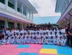 Puluhan Karateka Inkanas SMKN 3 Baubau Naik Sabuk