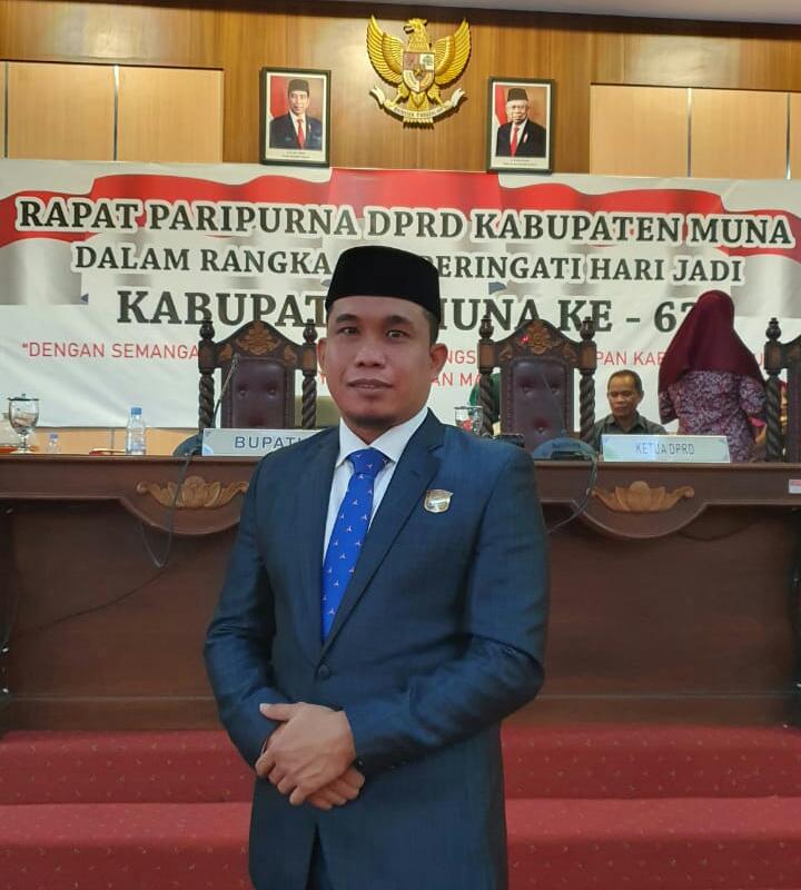 Wakil Ketua DPRD Muna, Cahwan (foto: Anuardin)