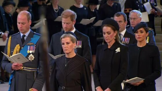 Kate Middleton dan Meghan Markle Berdampingan Diprosesi Persemayaman Jenazah Ratu Elizabeth II
