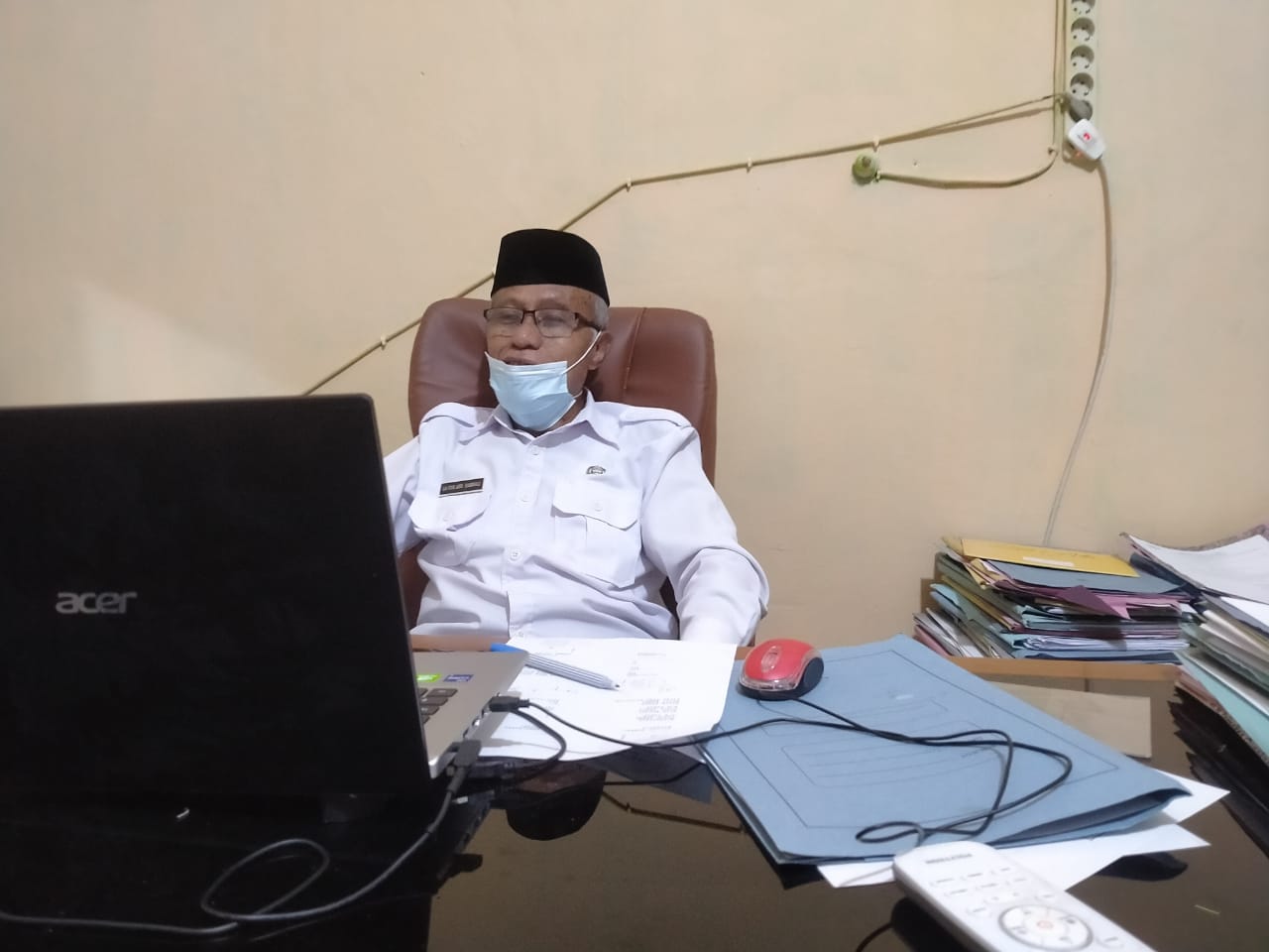 Kepala Inspektorat Kota Baubau, La Ode Abdul Hambali. (Foto Texandi)