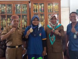 Atletnya Raih Medali Emas, Ketua Persambi Berkunjung ke SMPN 1 Baubau