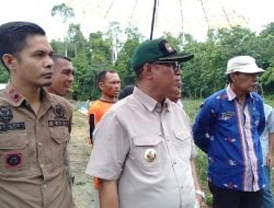 Pj Bupati Mubar Turun Lapangan Menjawab Keluhan Petani