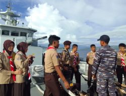 Pramuka Saka Bahari Baubau Kunjungi KRI Tombak-629, Dikenalkan Alutsista TNI AL