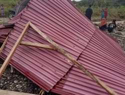 Sekolah dan Rumah Warga Siompu Barat Dihantam Angin Puting Beliung