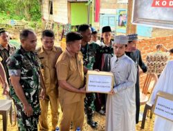 Tekan Stunting, Pangdam XIV/Hsn Launching Rehab RTLH dan Salurkan Bantuan di Wilayah Kodim Buton