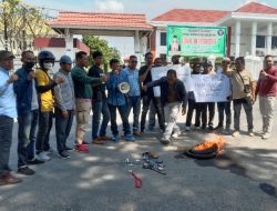 Wartawan Gelar Aksi Tuntut Polisi Tangkap Oknum Preman Yang Intimidasi Lima Wartawan di Muna