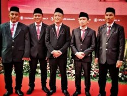 Lima Komisioner KPU Busel Dilantik, Hastun Ketua