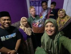 Expensa 98 Berbagi. Bagikan Puluhan Paket Sembako, Guru Keciprat