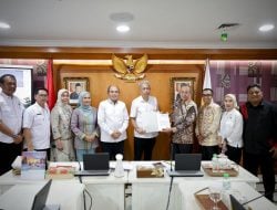 Yusran-Hamsinah Jemput Bola Usulkan Sekolah Rakyat